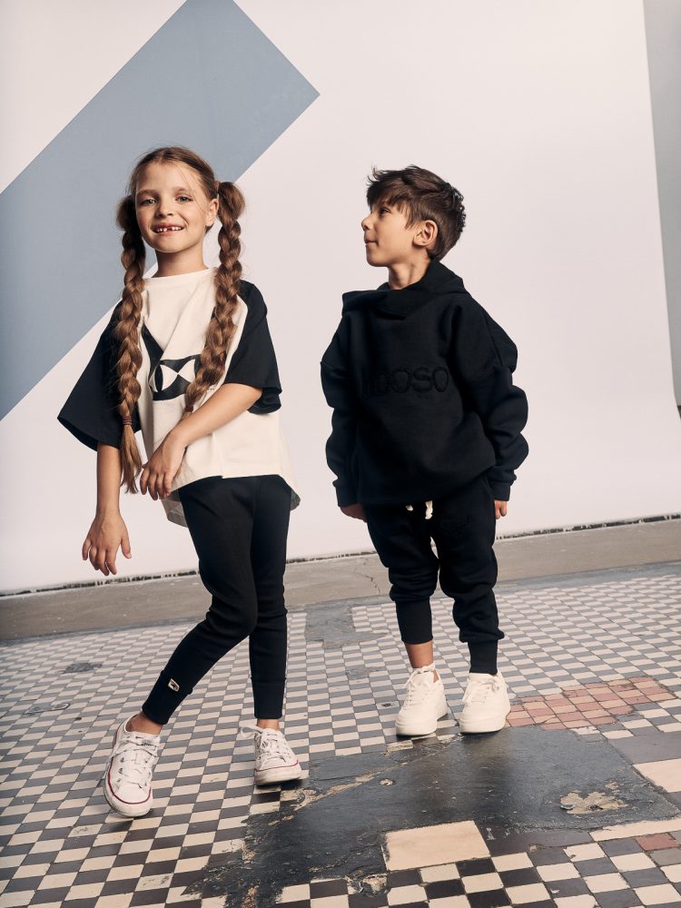 Booso džemperis WARM HOODIE (su pūkeliu viduje) BLACK